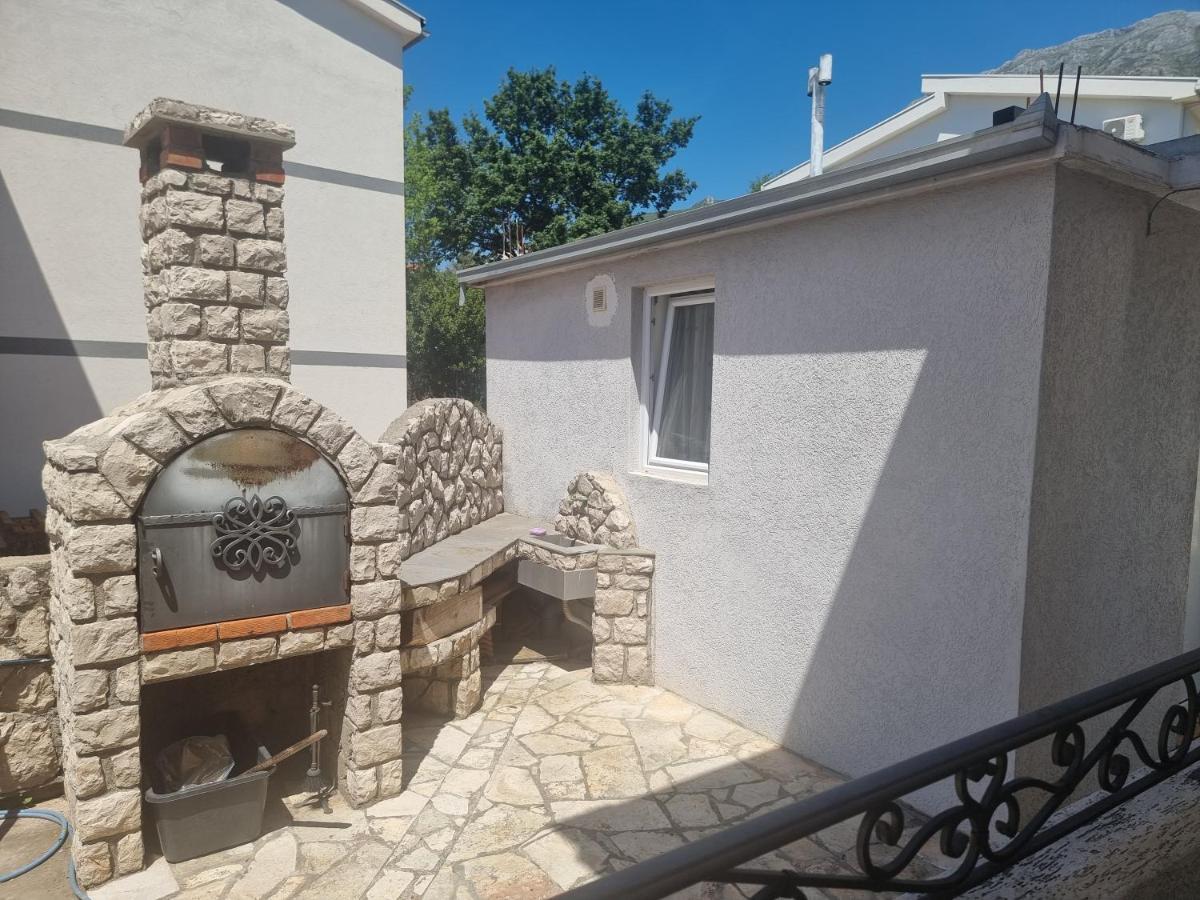 Apartmani Mina Бар Экстерьер фото