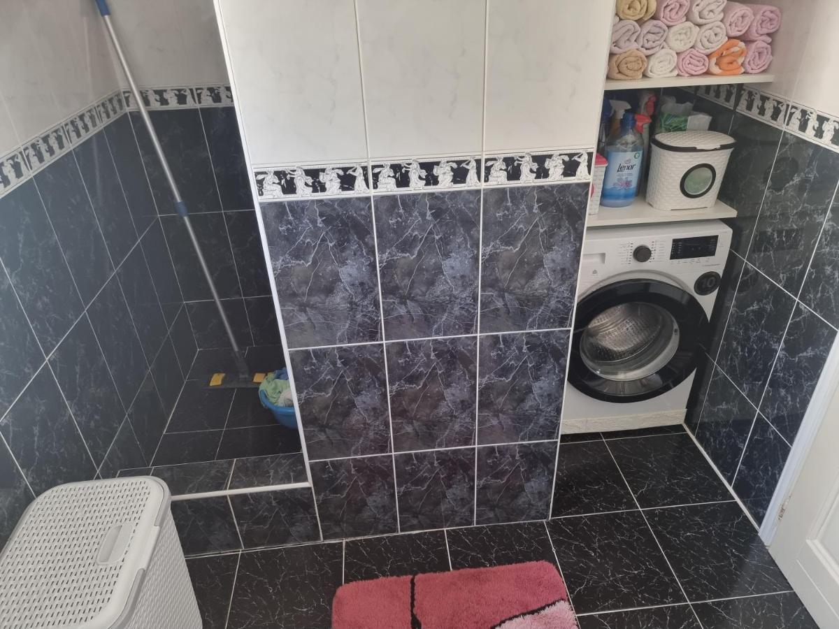 Apartmani Mina Бар Экстерьер фото