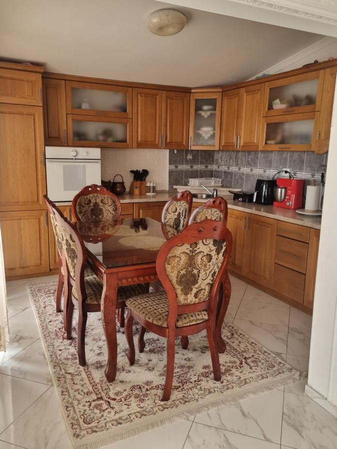 Apartmani Mina Бар Экстерьер фото