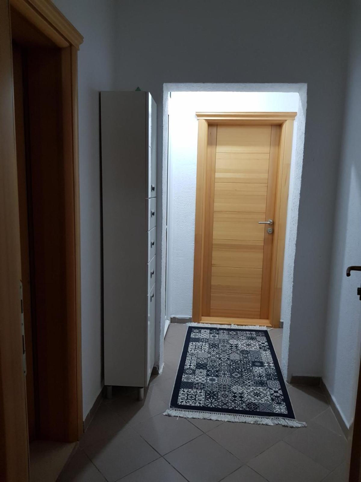 Apartmani Mina Бар Экстерьер фото