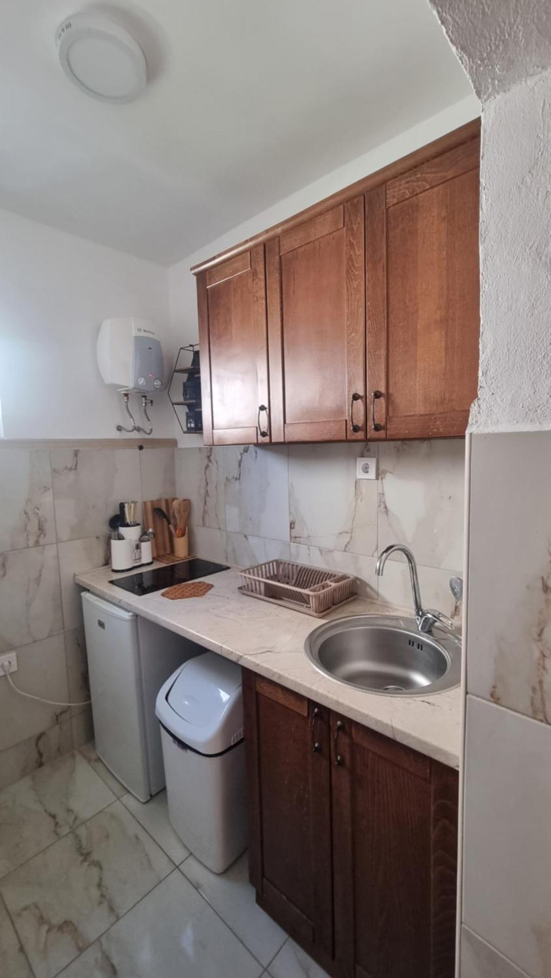 Apartmani Mina Бар Экстерьер фото